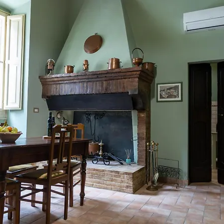 Palazzo Crescimbeni Bevagna