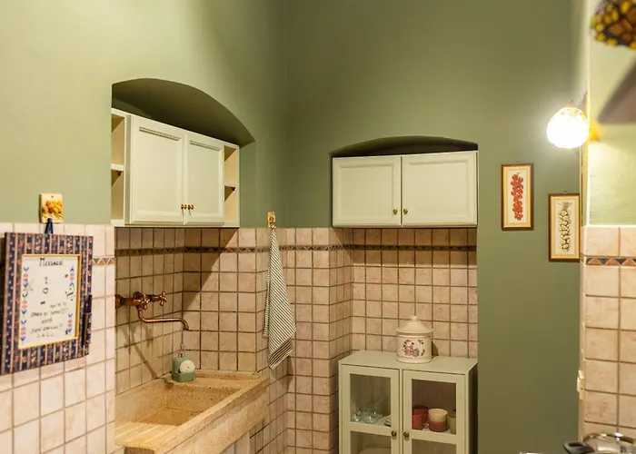 Palazzo Crescimbeni *