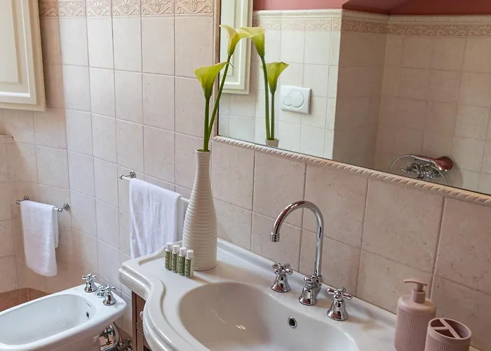 Palazzo Crescimbeni * Bevagna