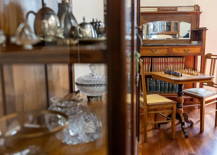 Palazzo Crescimbeni * Bevagna